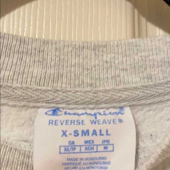 The Met Champion Crewneck - Picture 5 of 5